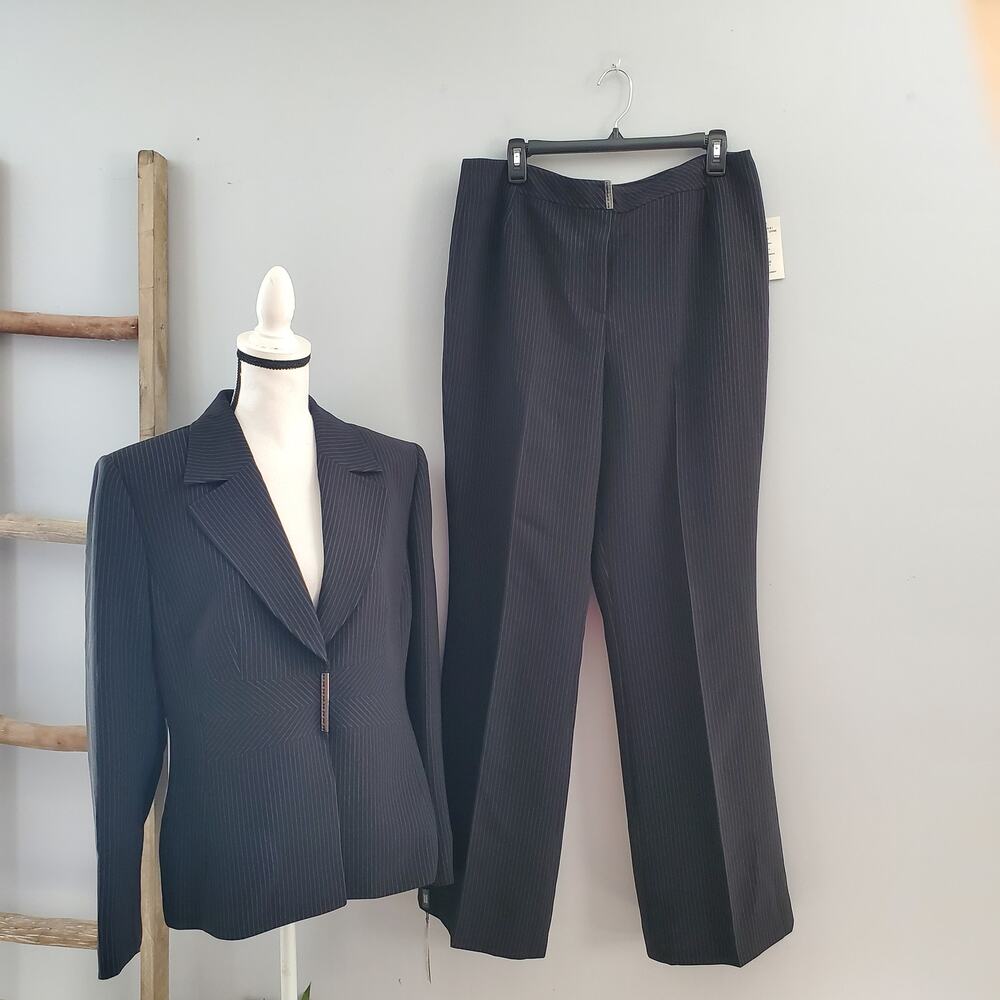 Tahari Arthur S. Levine Black Pinstripe Wide Leg Pantsuit 14
